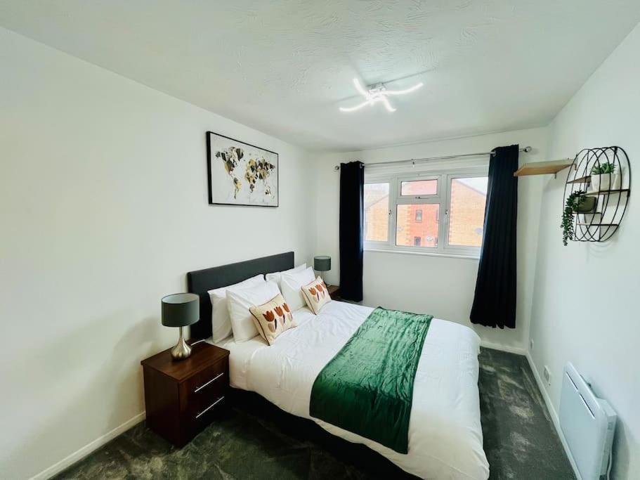 Stylish Two Bedroom Flat Colindale, Nw9 Close To Station 埃奇韦尔 外观 照片